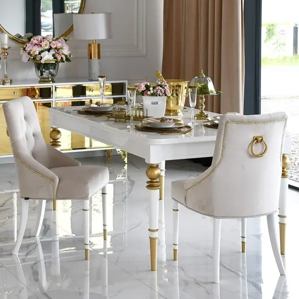 Krzesło glamour ekskluzywne do jadalni, pikowane, z kołatką, nowojorskie, drewniany stelaż, nowoczesne, złote PRINCE