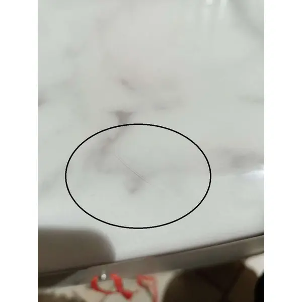 Zestaw dwóch szafek nocnych glamour, stylowe z ekoskórą, białe srebrne szafki nocne z szufladami HERMITAGE OUTLET