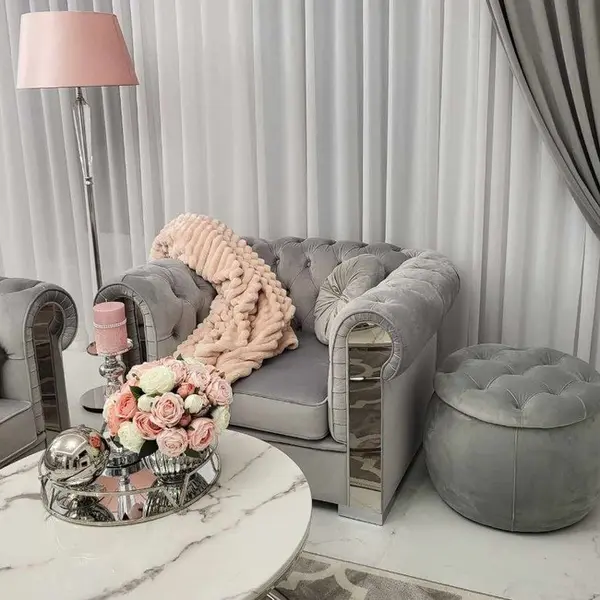 Fotel glamour do salonu chesterfield pikowany nowoczesny AVIATOR