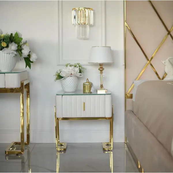 Szafka nocna glamour nowoczesna, beżowa, złota, stolik boczny z szufladą AMORE