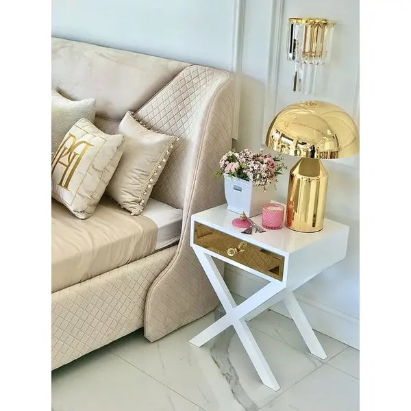 Szafka nocna glamour, boczna, drewniana, lakierowana, nowoczesna do salonu, do sypialni, złota VIKI OUTLET