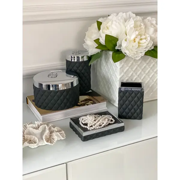 Pojemnik na szczoteczki czarny Portia tumbler Lene Bjerre