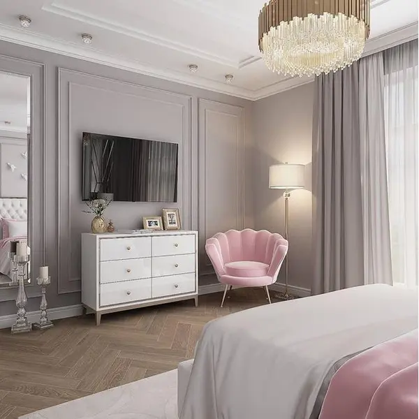 Lorenzo M Gold Glamour wooden lacquered chest of drawers with steel legs