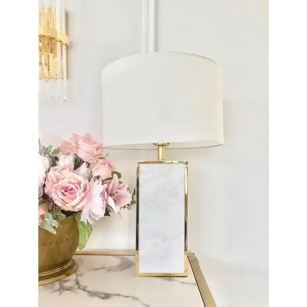 Lampa stołowa glamour, klasyczna, nowoczesna, hamptons, prostokątna z białym abażurem złota VERONICA OUTLET