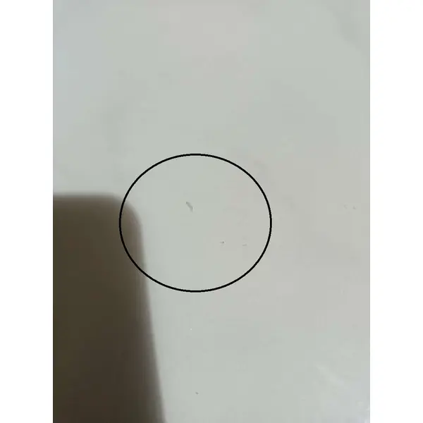 Zestaw dwóch szafek nocnych glamour, stylowe z ekoskórą, białe srebrne szafki nocne z szufladami HERMITAGE OUTLET