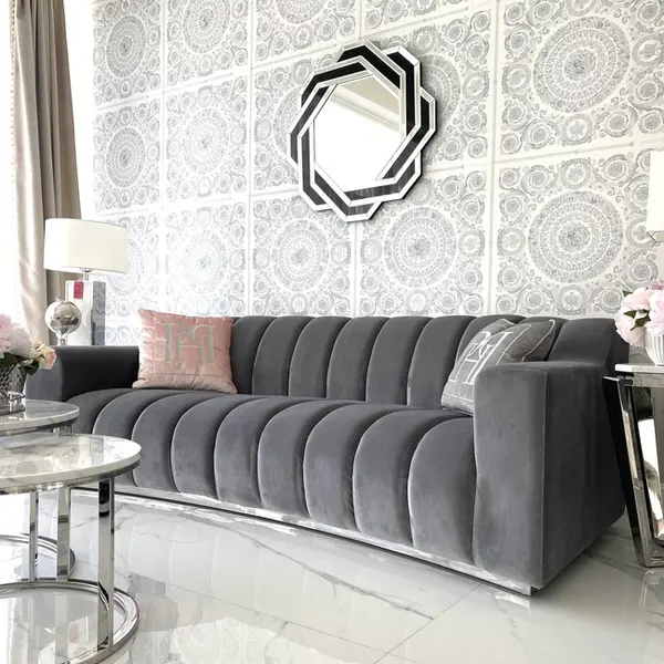 Nowoczesna sofa szara aksamitna 3-osobowa ze srebrnymi nogami LONDON