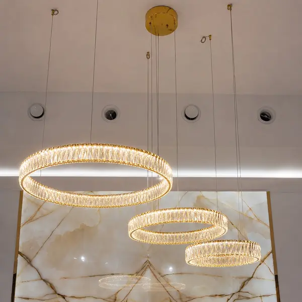 lampa do salonu nowoczesna