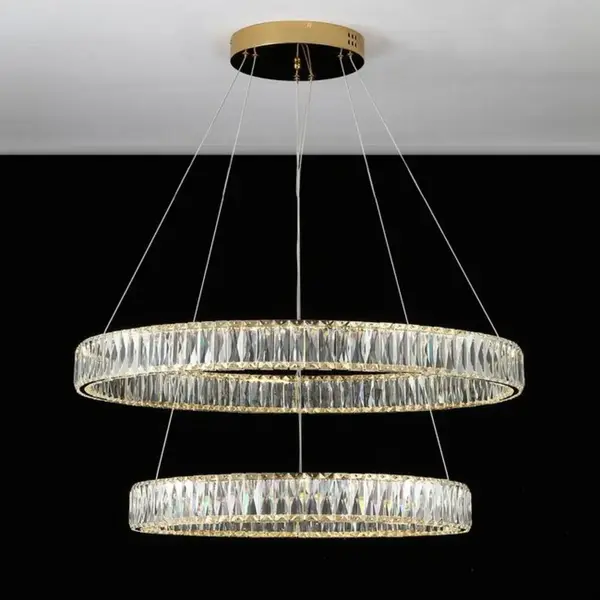 Luksusowa aranżacja wnętrza z żyrandolem Kryształowym CRYSTAL L od Primavera Home.