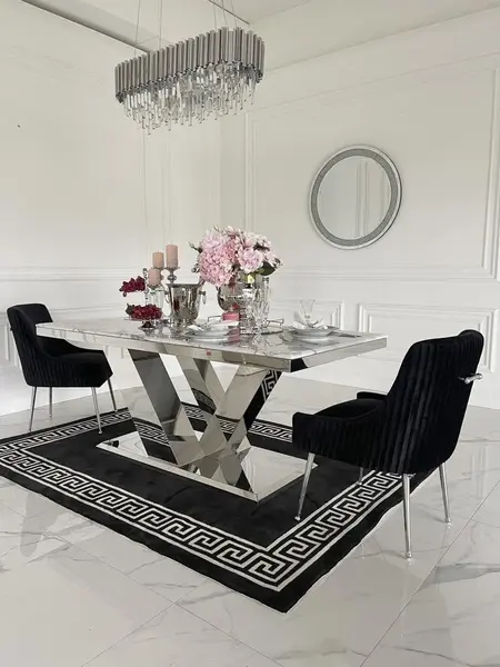 Stół LV COLLECTION Srebrny w widoku z boku. Przykład eleganckiego mebla. Meble na zamówienie od Primavera Home.