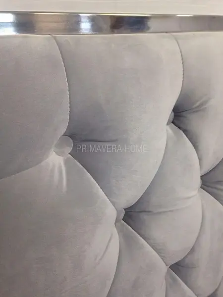 Szerokie uwiecznienie łóżka SPECTRE SILVER Glamour w atrakcyjnej aranżacji. Meble na zamówienie od Primavera Home.
