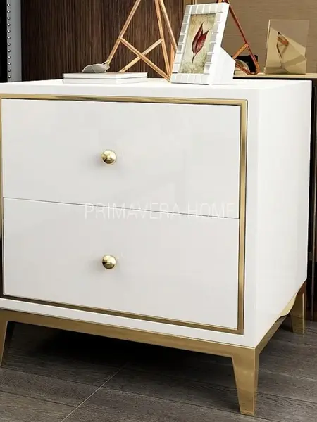 Nowoczesne meble z szafką nocną, oferowane przez Primavera Home.