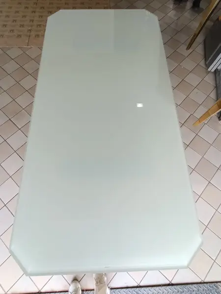 blat zaznaczonymi uszkodzeniami