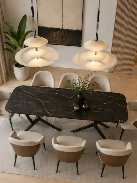Szczegółowe ujęcie blatu z kamienia spiekanego, dostępnego w Primavera Home.
