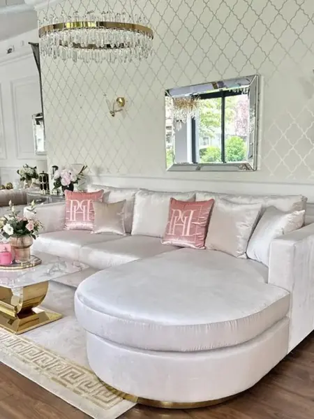 Widok z góry na aksamitny narożnik glamour półokrągły PARIS. Aranżacja nowoczesnego wnętrza od Primavera Home.