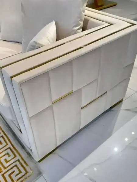 Złota Sofa Rozkładana Palace – Nowoczesna i Ekskluzywna w aranzacji nowoczesnego wnętrza, wyjątkowe meble z Primavera Home.