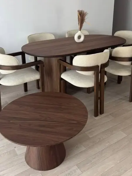 Widok siedziska Krzesła Designerskiego Forest od spodu. Detal wykończenia od Primavera Home.
