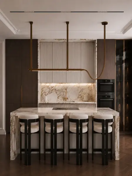 Żyrandol nowoczesny designerski ekosóra pasy brązowy Cosmopolitan w jasnym wnętrzu, dodający stylowego charakteru. Projekt od Primavera Home.