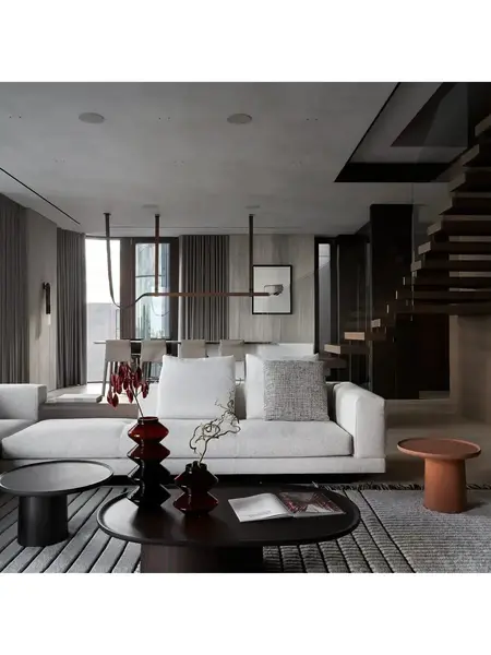 Kąt widzenia oko w oko z żyrandolem nowoczesnym designerskim ekosóra pasy brązowy Cosmopolitan, podkreślający jego wyrafinowany design. Element od Primavera Home.