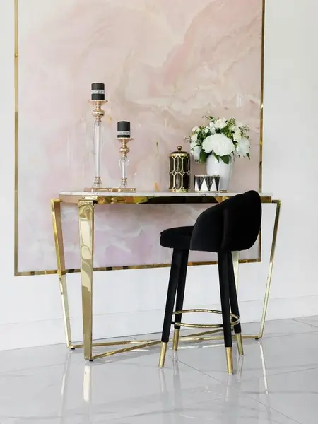 Hoker Glamour DIANA Czarny Złoty Tapicerowany z boku. Detal wykończenia od Primavera Home.