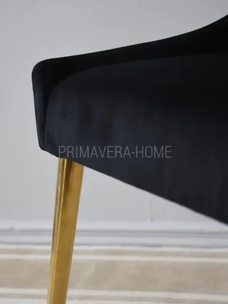 Detale krzesła w wyrafinowanej stylizacji, które kusi elegancją od Primavera Home.