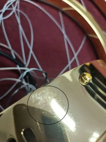 Mocowanie w suficie lampy glamour led GALASSIA okrągła z połyskiem ringi, regulowana, nowoczesna, loft do salonu złota OUTLET. Oświetlenie na zamówienie od Primavera Home.