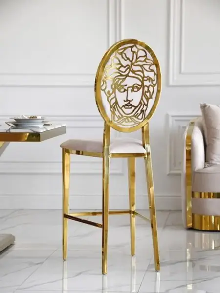 Hoker MEDUSA Glamour widoczny od tyłu. Aranżacja nowoczesnego wnętrza od Primavera Home.