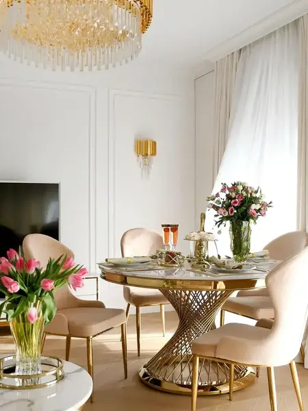 Wysoka jakość i elegancja Ekskluzywnego Okrągłego Stołu Antonio 130 cm w ofercie Primavera Home.