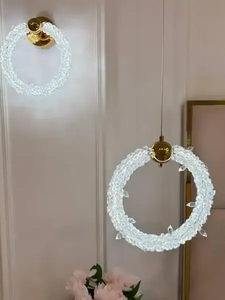 Lampa Wisząca Kryształowa Złota ICE XS jako element stylu luksusowego w ofercie Primavera Home.