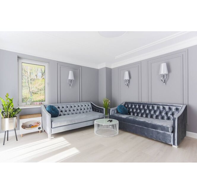 PASTEL NEW YORK INTERIOR WITH GLAMOR ELEMENTS