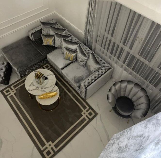 COMBINATIONS OF GRAY AND GOLD IN A LUXURY INTERIOR!