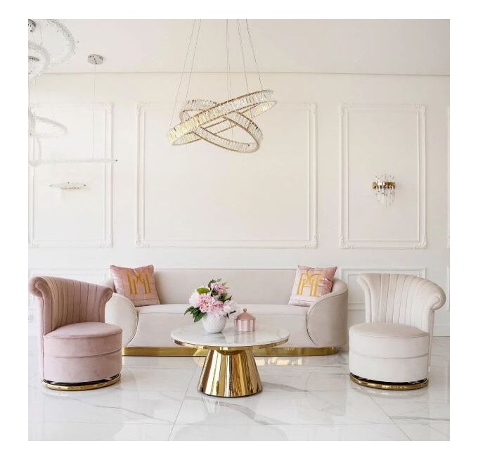 SMALL LIVING ROOM, BIG GLAMOUR: HOW TO DESIGN A SMALL SPACE WITH CLASS?