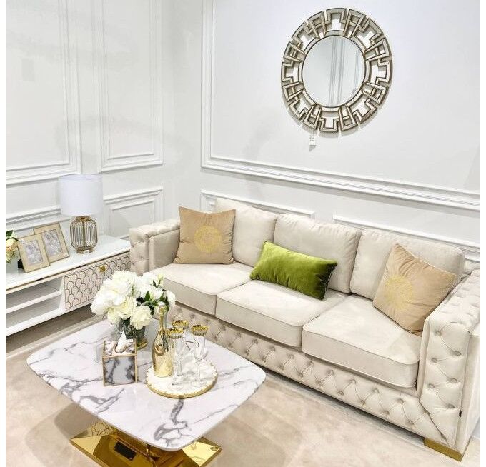 Living room designs with decorative mirrors. Add a touch of elegance to your interior!