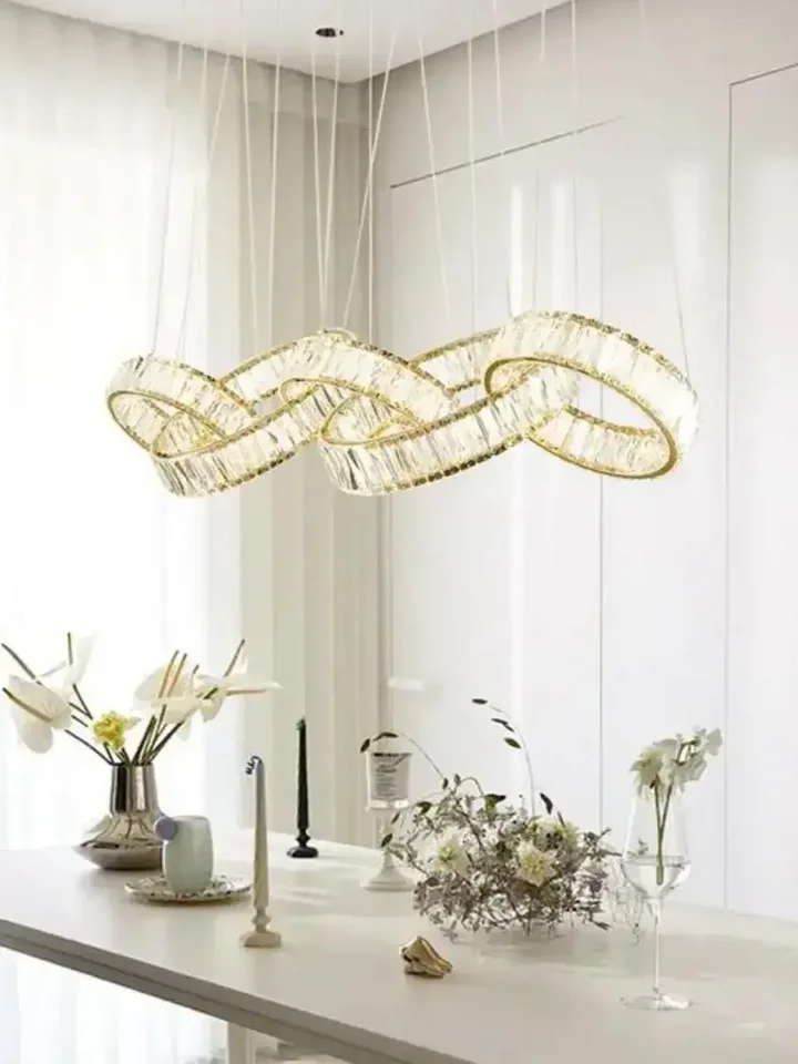 Żyrandol CRYSTAL 5 Złoty — aranżacja wnętrza. Primavera Home.