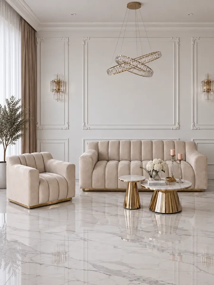 Fotel LONDON Beżowy widziany od tyłu. Ekspozycja w salonie od Primavera Home.