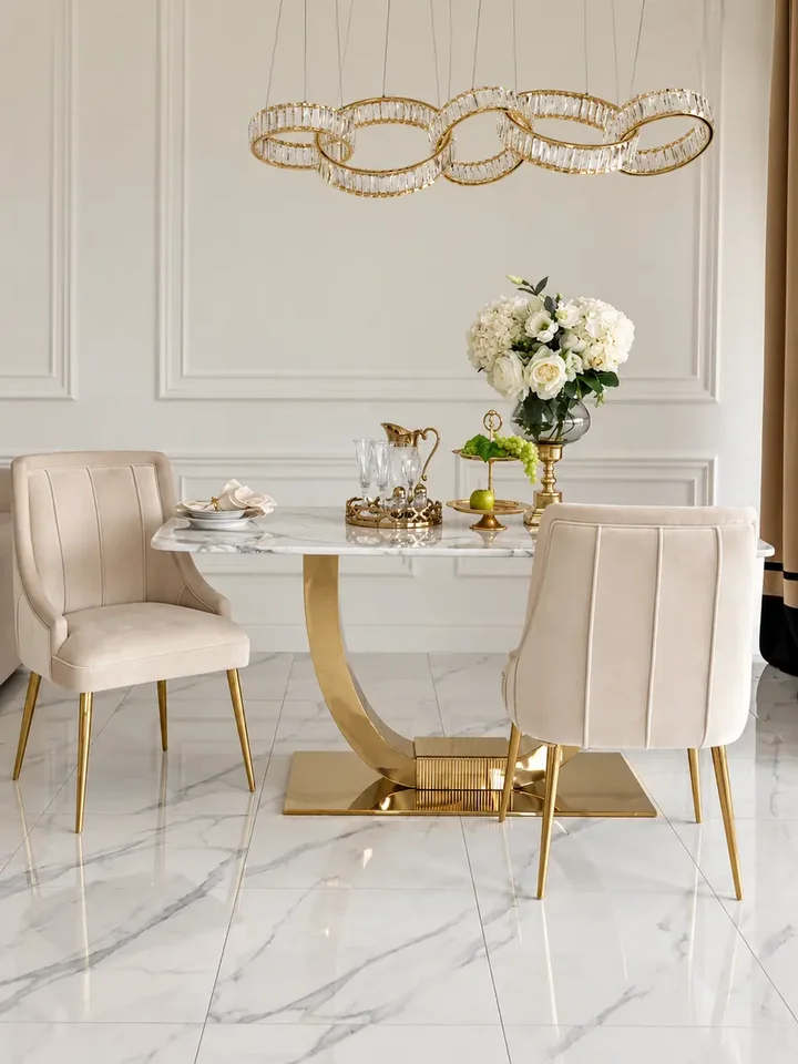 Żyrandol CRYSTAL 5 Złoty w eleganckim wnętrzu. Aranżacja nowoczesnego wnętrza od Primavera Home.