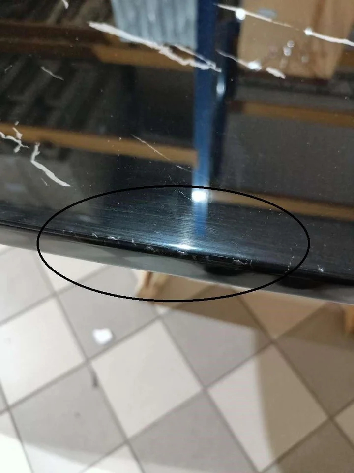 Nowoczesny stół srebrny czarny marmur do jadalni na 10 osób 240 cm ART DECO OUTLET Primavera Home widok z dwóch stron, podkreślający jego symetrię.
