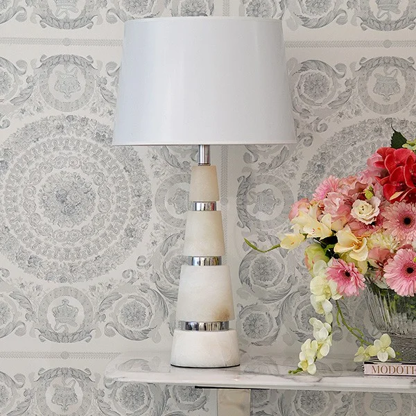 Lampa stołowa glamour srebrna