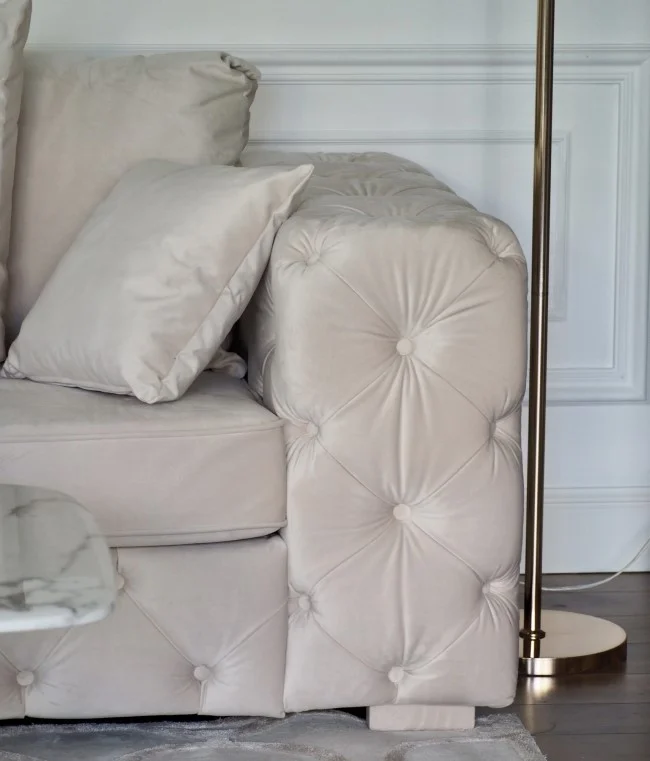 sofa glamour  pikowana