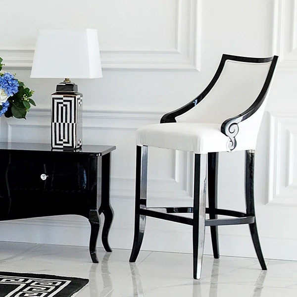 Luksusowy hoker CARLOTTA do jadalni, włoski design, miękkie siedzisko