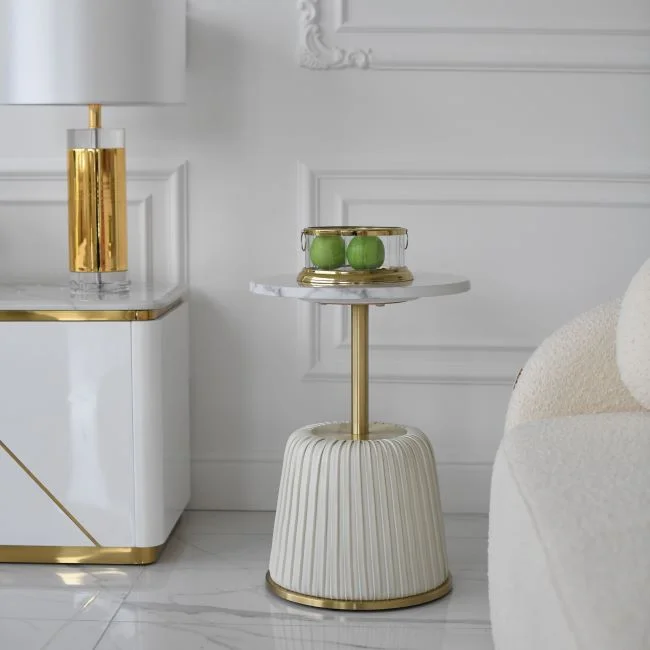 Stolik pomocniczy glamour