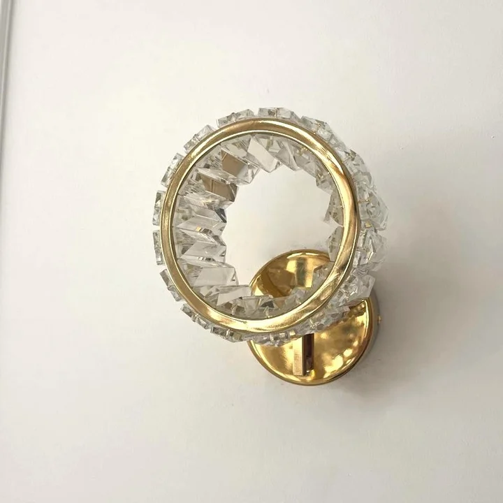 Kinkiet ECLIPSE glamour kryształowy – widok z przodu, złoty ring, nowoczesna lampa ścienna LED