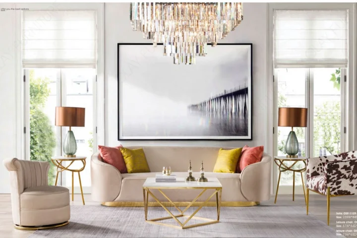 Luksusowa sofa tapicerowana beżowa złota