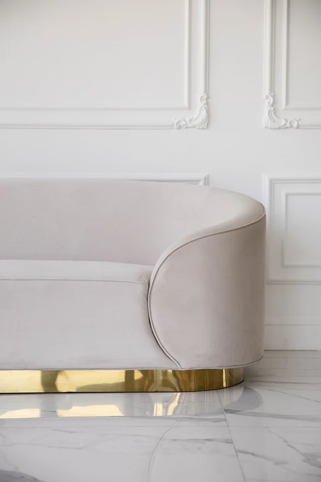 złota sofa 3 osobowa