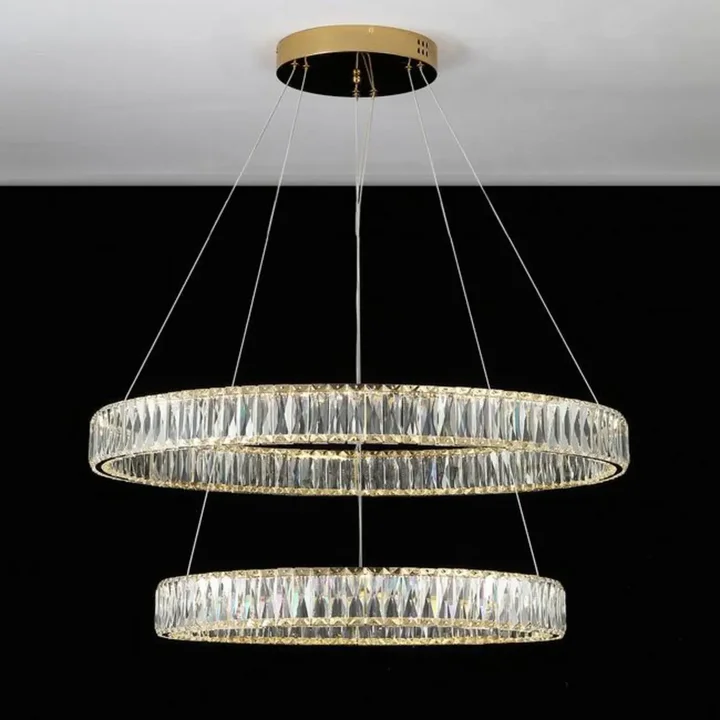 Luksusowa aranżacja wnętrza z żyrandolem Kryształowym CRYSTAL L od Primavera Home.