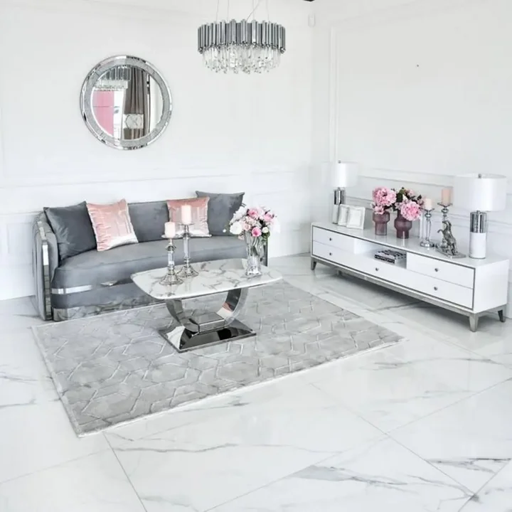 Komoda RTV glamour wysoki połysk biało srebrna Lorenzo L Silver w luksusowej aranżacji. Meble na zamówienie od PRIMAVERA HOME.