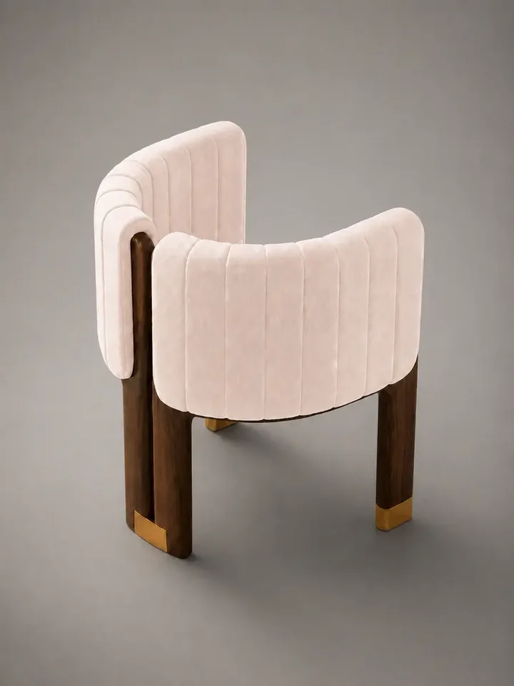 Ekskluzywne krzesło MATILDA – Nowoczesny Włoski Design w wyrafinowanej formie- Primavera Home przedstawione w perspektywie, idealne meble na zamówienie.