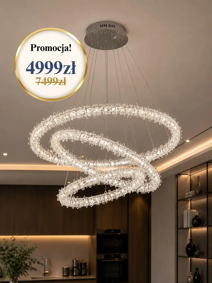 Żyrandol ICE XL Srebrny pokazany z boku. Ekskluzywna ekspozycja w salonie od Primavera Home.