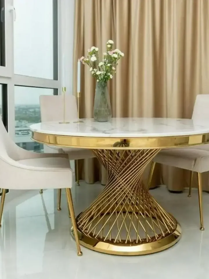 Efektowny detal wykonania Ekskluzywnego Okrągłego Stołu Antonio 130 cm od Primavera Home.