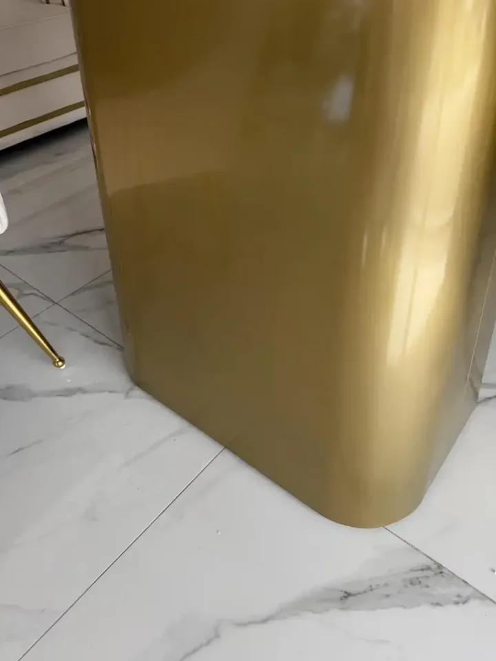 Stół w Stylu Włoskim BELISSIMA z krzesłami. Ekspozycja w salonie od Primavera Home.