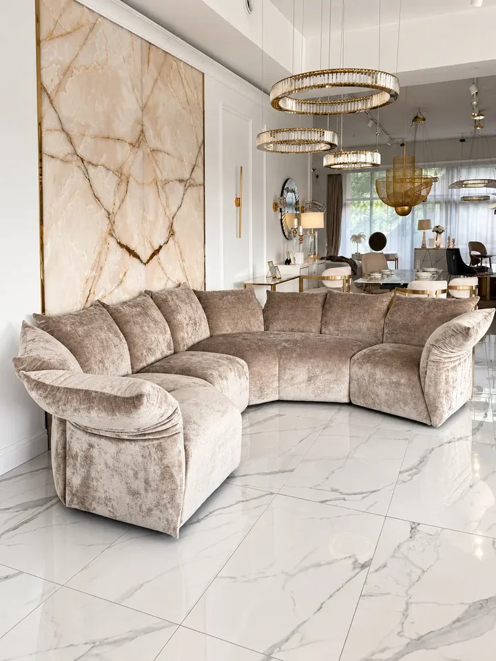 Zblizenie na tapicerkę Designerskiej Sofy Modułowej Lilia Nowoczesna. Detal wykończenia od Primavera Home.